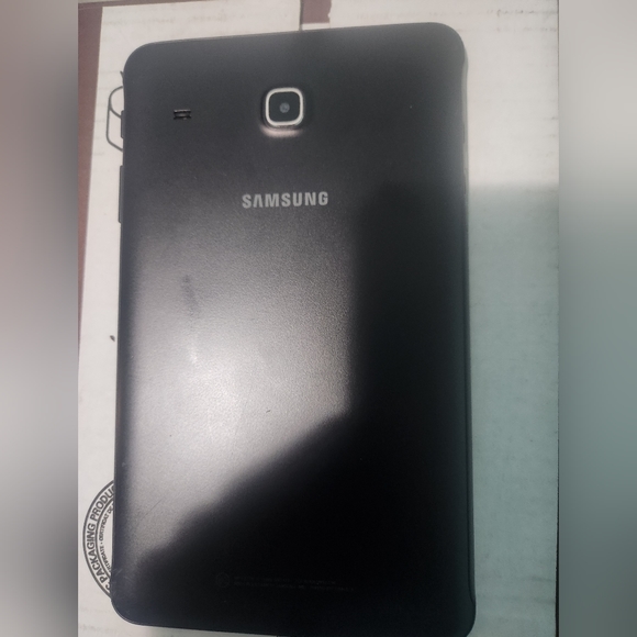 Samsung Galaxy Tab 8 - Picture 2 of 3